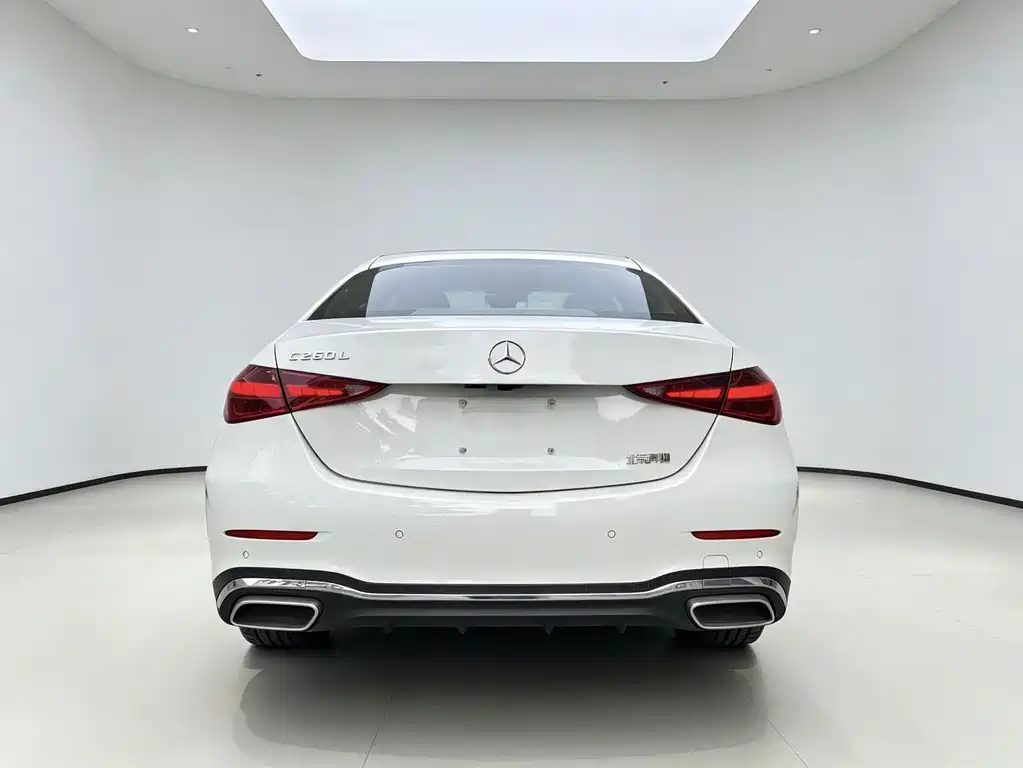 Mercedes-Benz C-Class — миниатюра 13