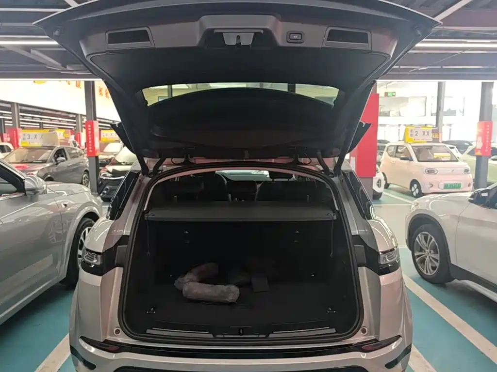 Land Rover Evoque PHEV — миниатюра 19