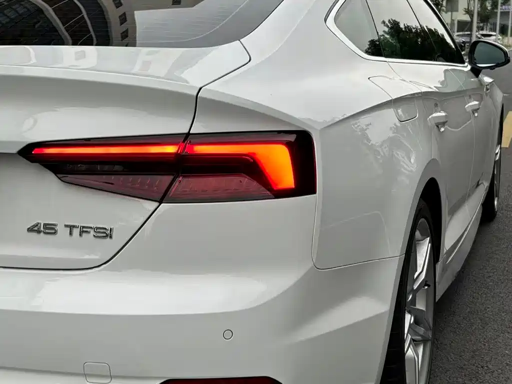 Audi A5 (Import) — миниатюра 9
