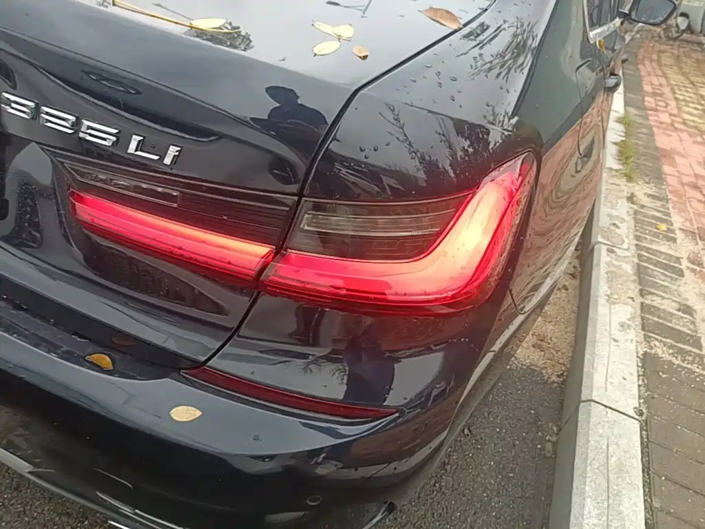 BMW 3 Series — миниатюра 8
