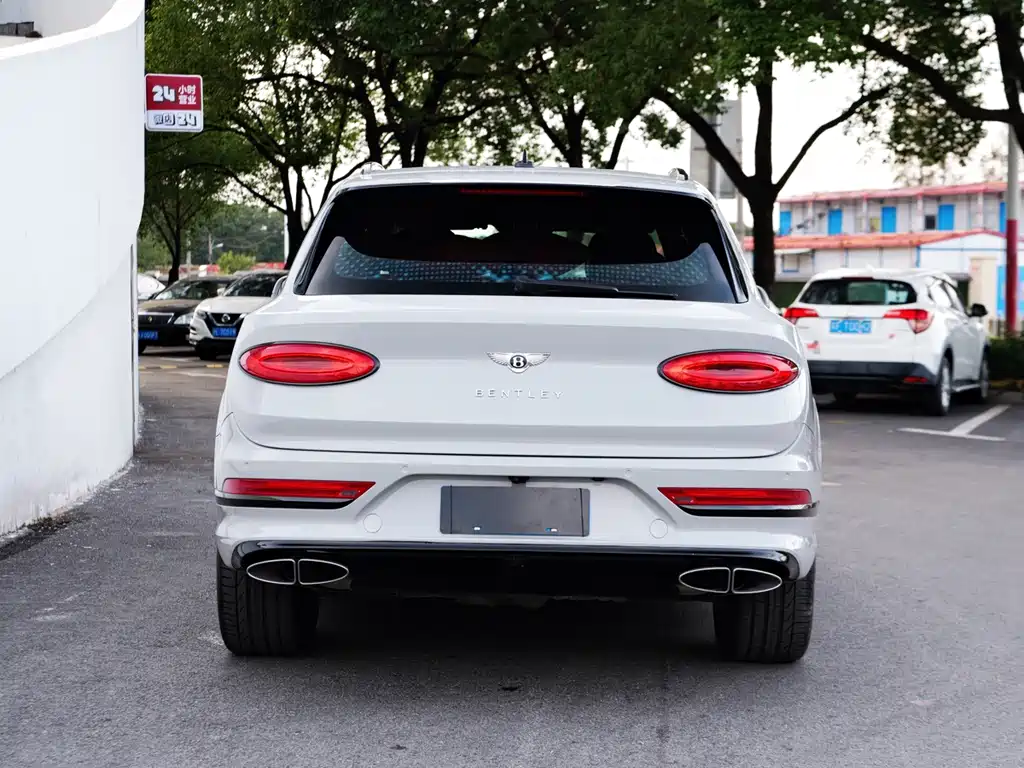 Bentley Bentayga — миниатюра 4