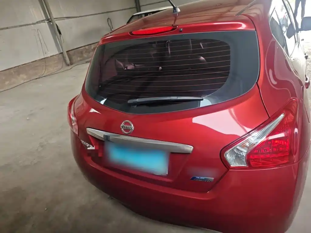 Nissan Tiida — миниатюра 6
