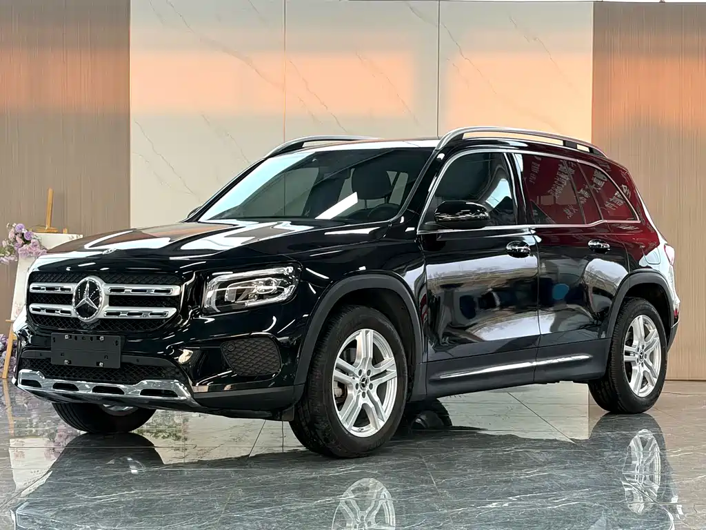 Mercedes-Benz GLB 2021
