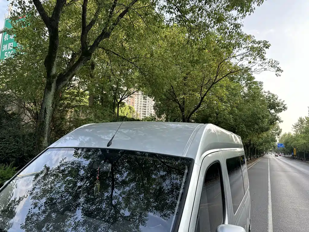 MAXUS V80 — миниатюра 31