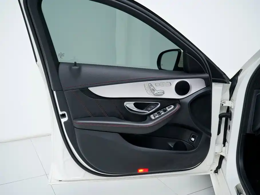 Mercedes-Benz C-Class AMG — миниатюра 13