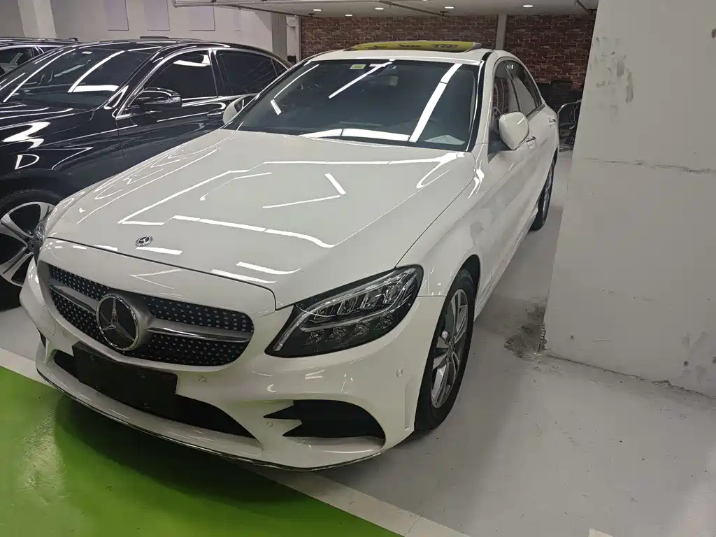 Mercedes-Benz C-Class 2020