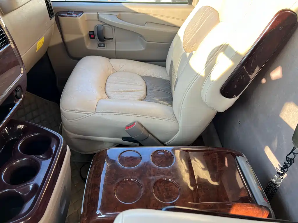 GMC Savana 2005 6.0L AT