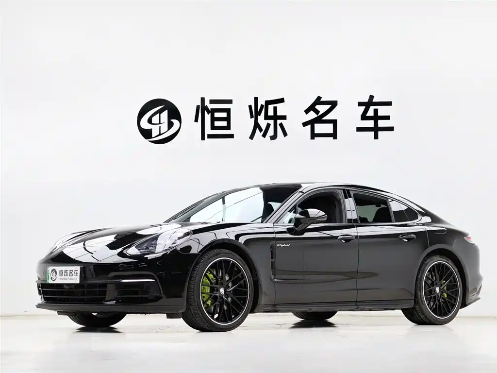 Porsche Panamera Hybrid 2020