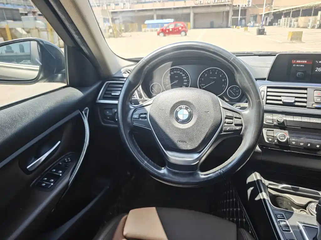 BMW 3 Series — миниатюра 11