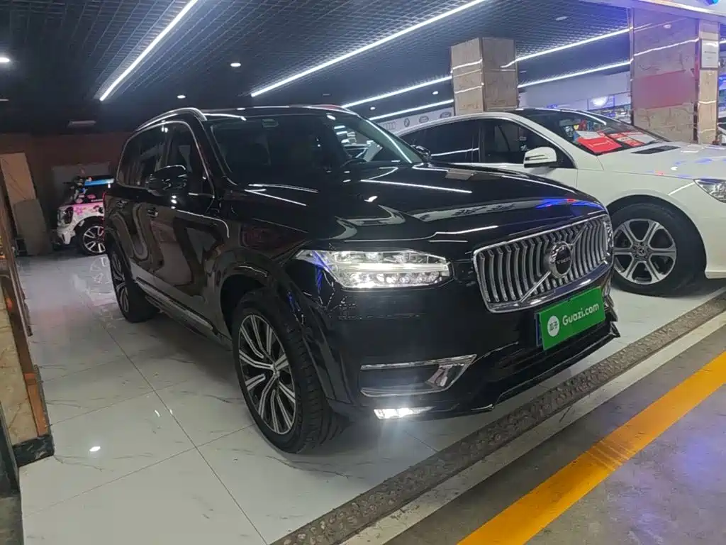 Volvo XC90 2020 T6 Luxury 7 мест