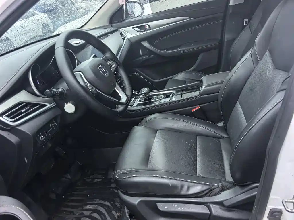 Changan Eado New Energy — миниатюра 11