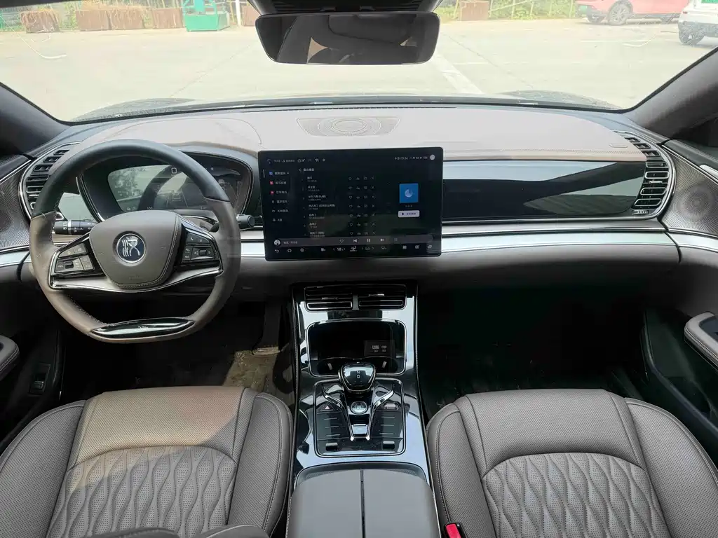 BYD Han — миниатюра 5