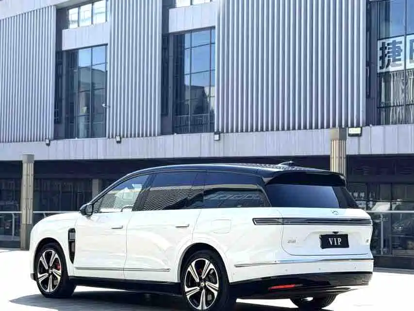 NIO ES8 — миниатюра 6