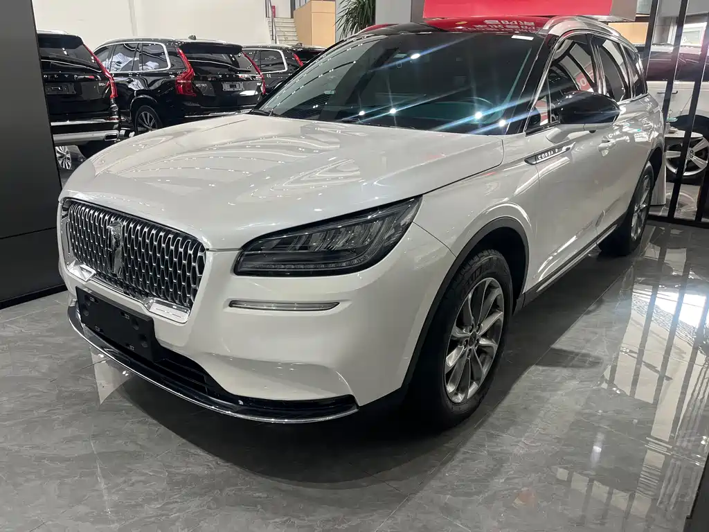 Lincoln Corsair 2021