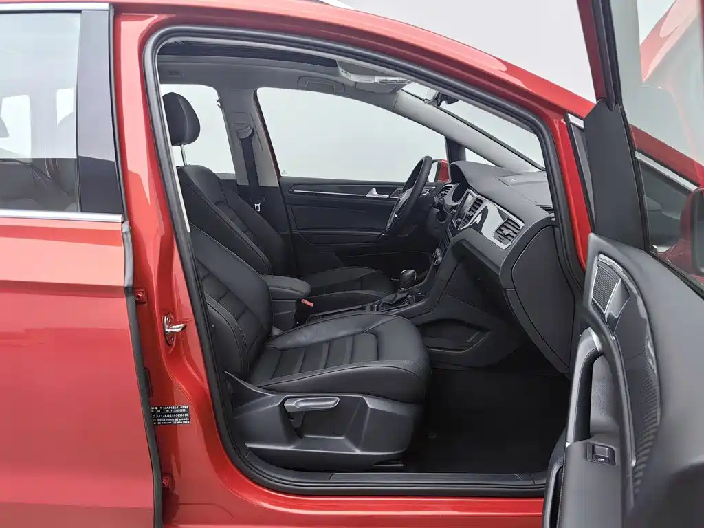 Volkswagen Golf Sportsvan — миниатюра 23