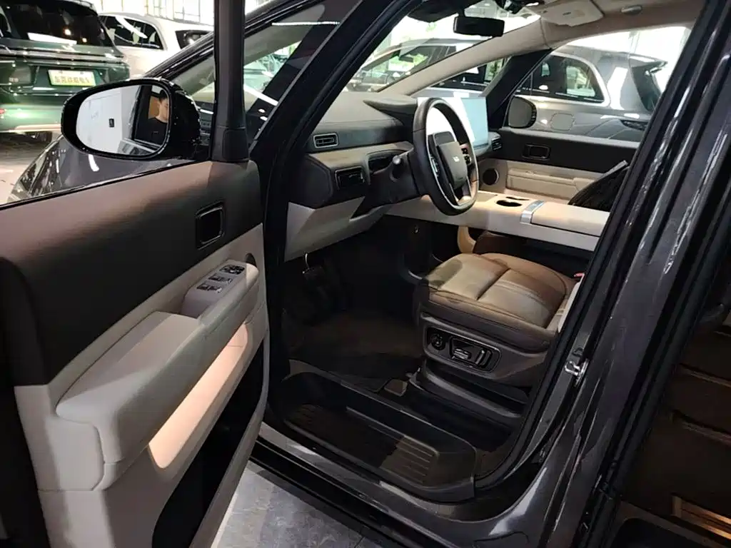 Li Auto Li MEGA — миниатюра 16