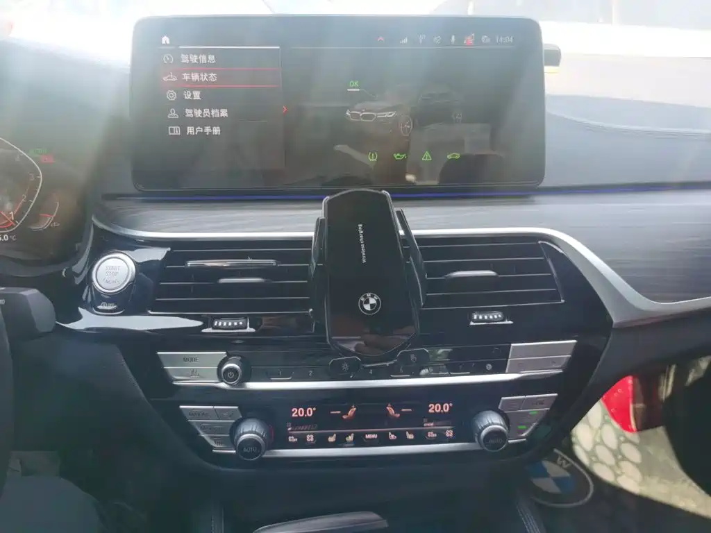 BMW 5 Series — миниатюра 14