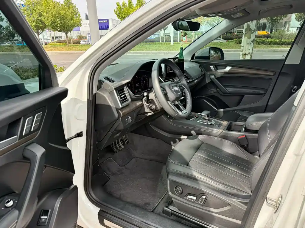 Audi Q5L — миниатюра 9