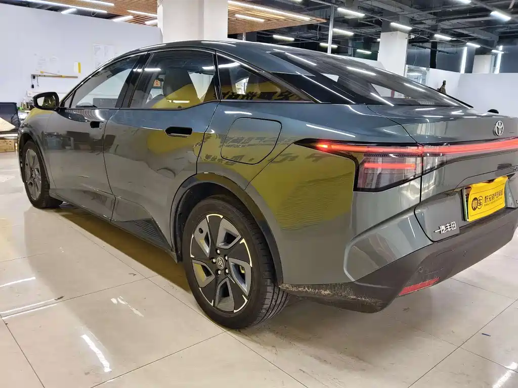 Toyota bZ3 — миниатюра 13