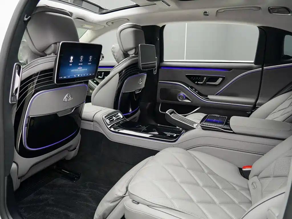 Mercedes-Benz S-Class — миниатюра 11