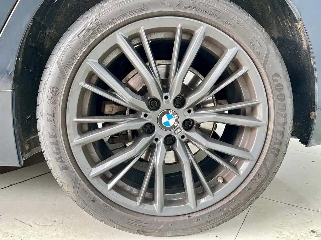 BMW 3 Series — миниатюра 19