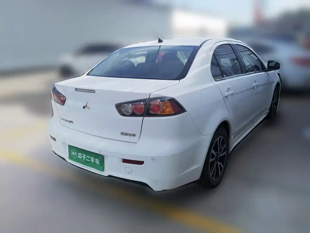 Mitsubishi Lancer EX — миниатюра 5