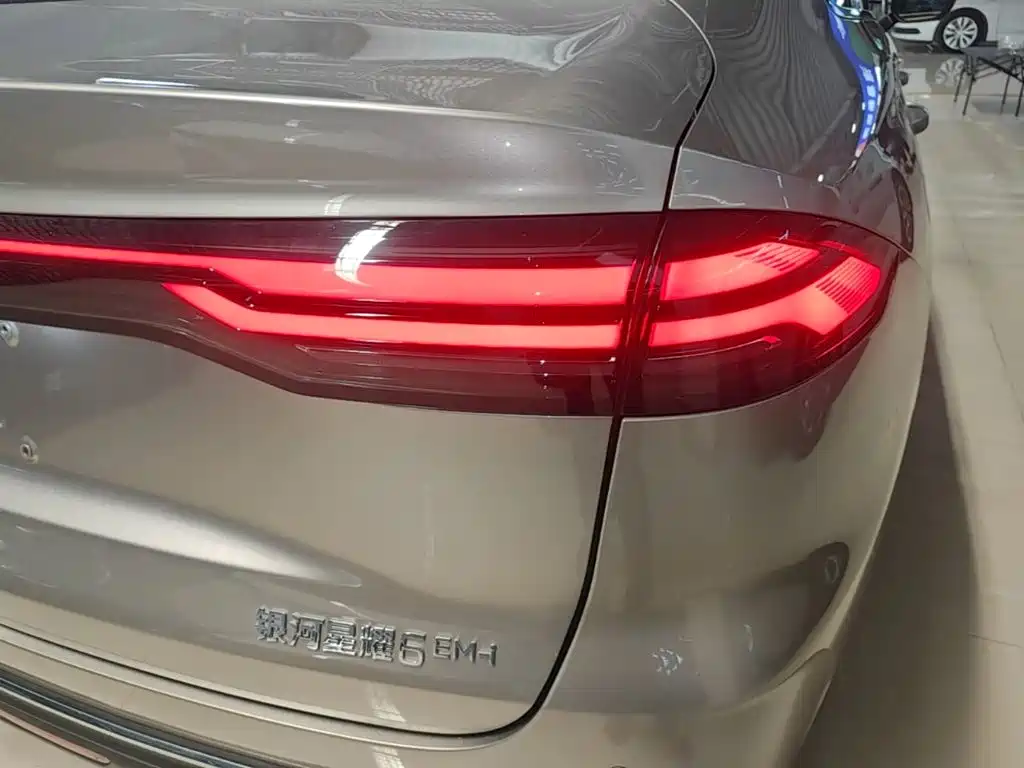 Geely Galaxy Galaxy 6 6 2026 125km