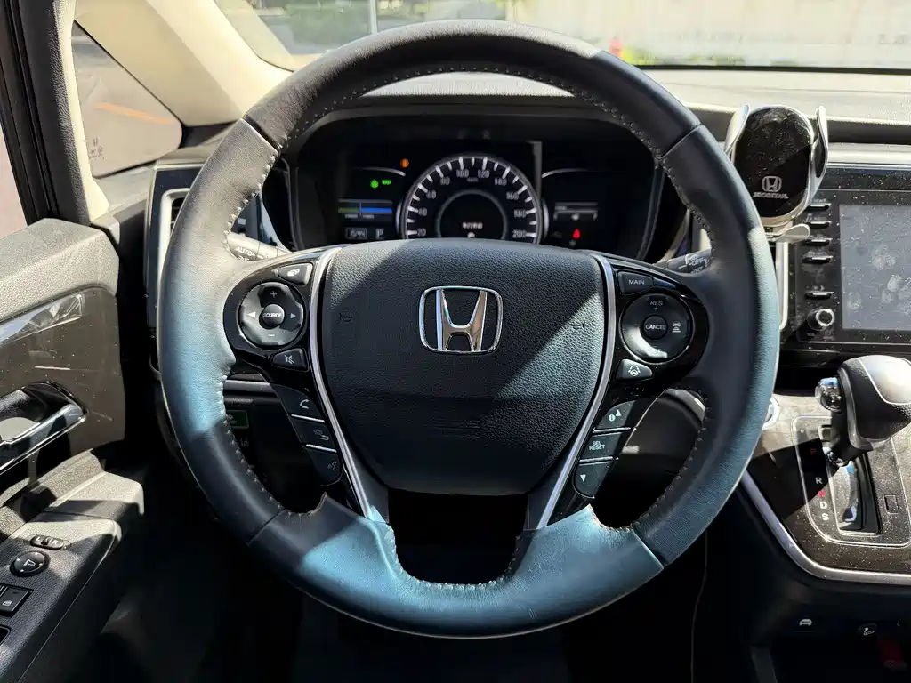 Honda Elysion — миниатюра 20