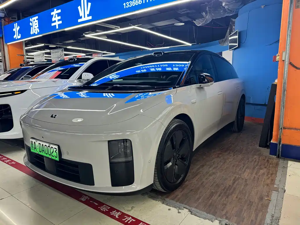 Li Auto 理想i6 2025