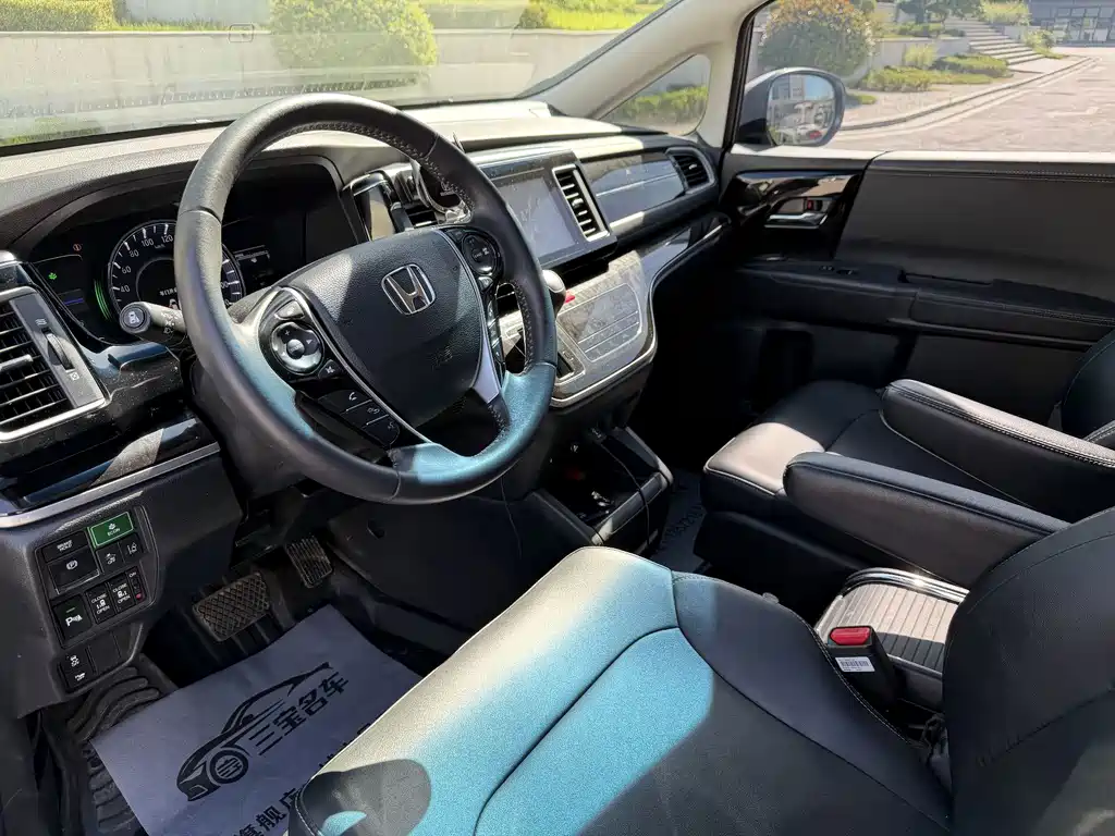 Honda Elysion — миниатюра 14