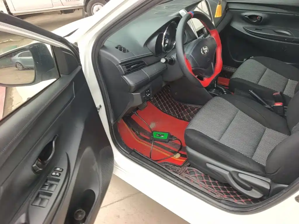 Toyota Vios FS — миниатюра 16