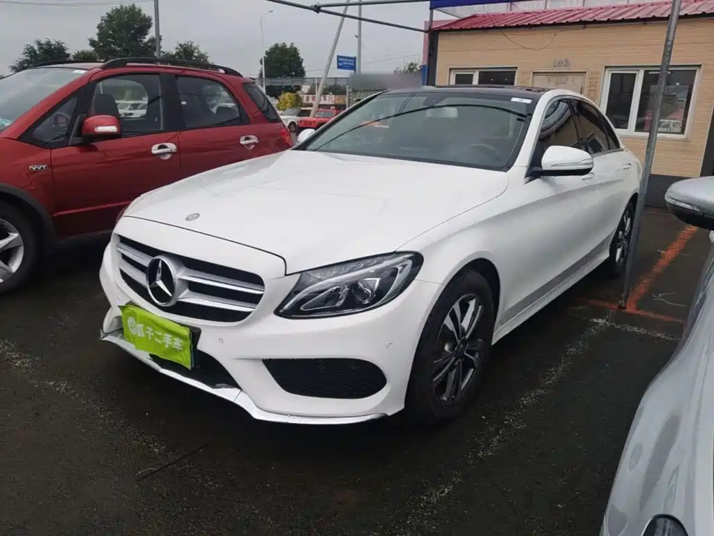 Mercedes-Benz C-Class — миниатюра 2