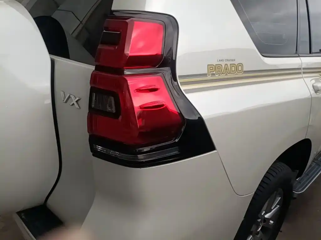 Toyota Prado — миниатюра 8