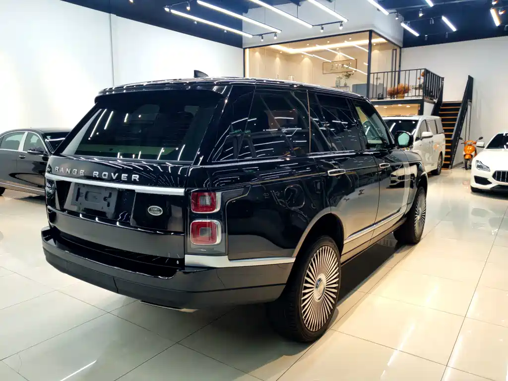 Land Rover Range Rover — миниатюра 6