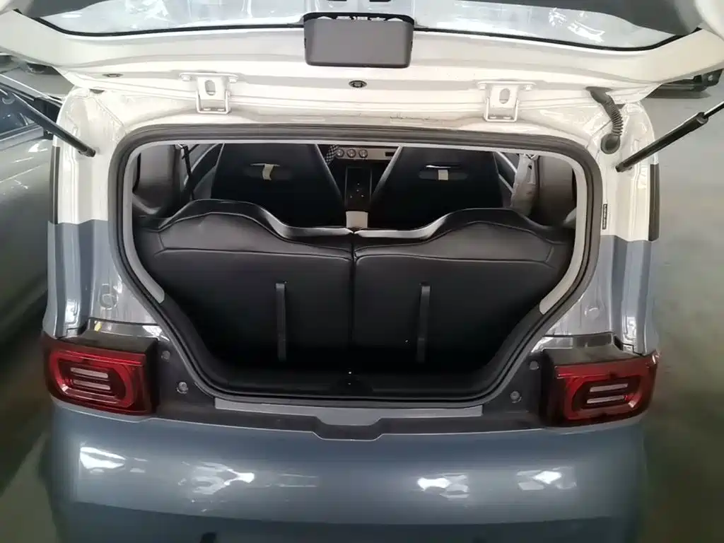 Wuling MINIEV — миниатюра 19