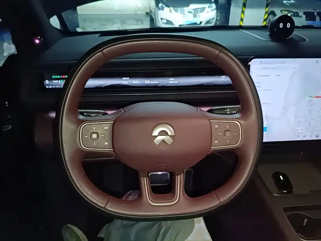 NIO ES8 — миниатюра 11