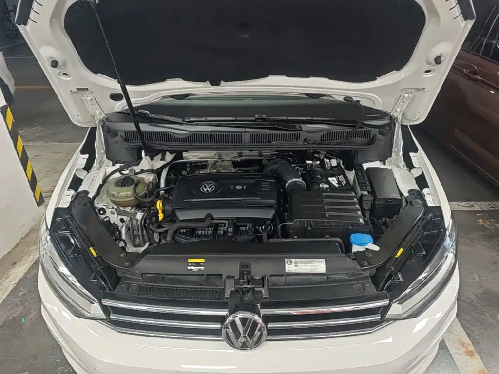 Volkswagen Touran — миниатюра 20