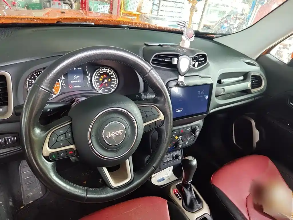 Jeep Renegade — миниатюра 13