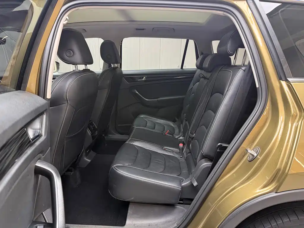 Skoda Kodiaq 2018 TSI380 7 мест Flagship