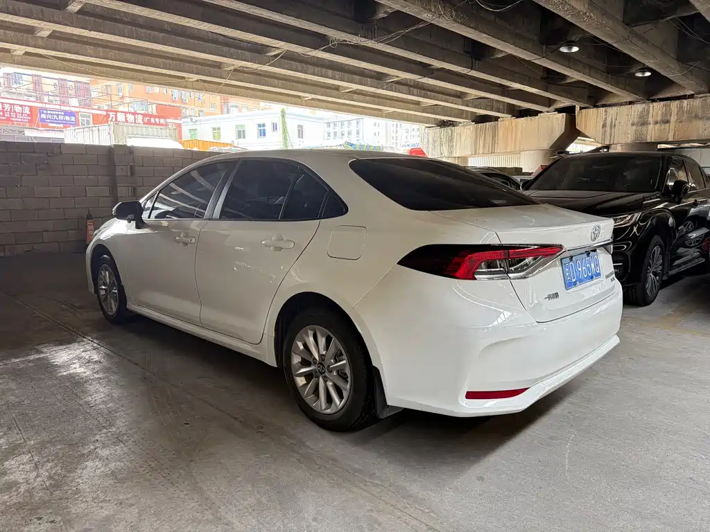 Toyota Corolla — миниатюра 6