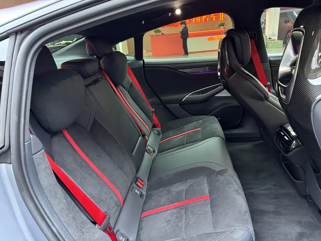 XIAOMI CAR XIAOMI SU7 ULTRA