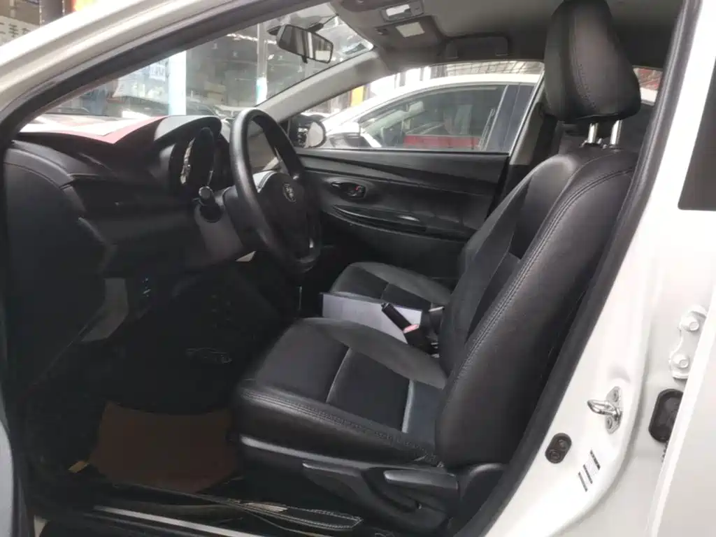 Toyota Yaris L — миниатюра 15