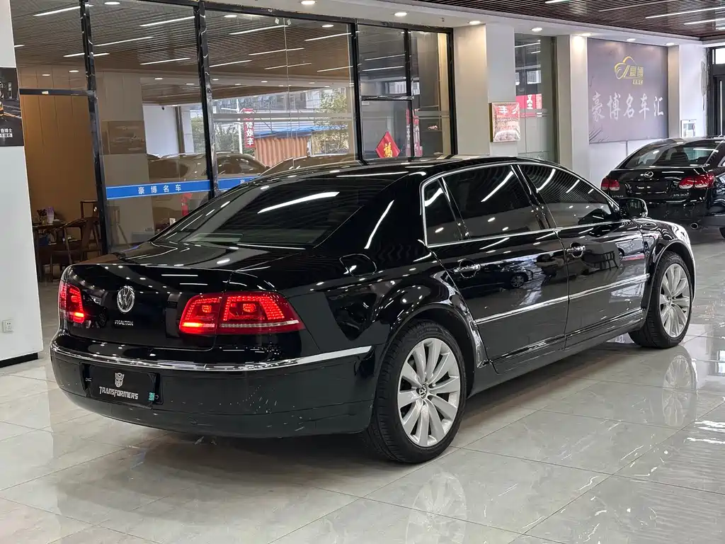Volkswagen Phaeton — миниатюра 5
