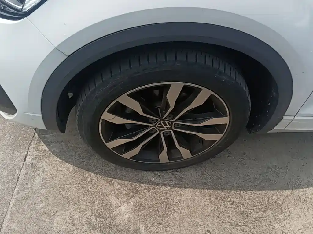 Volkswagen T-Roc — миниатюра 23