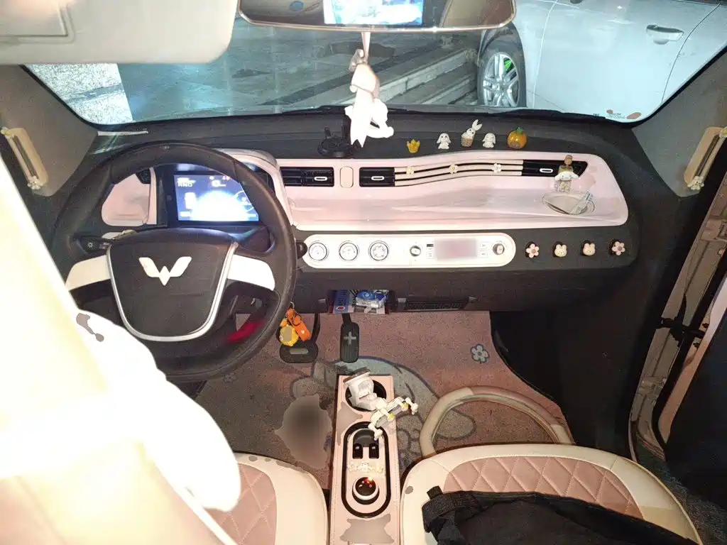 Wuling MINIEV — миниатюра 10