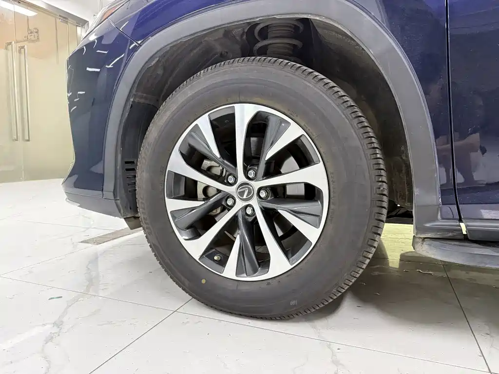 Lexus RX — миниатюра 7