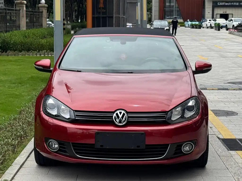 Volkswagen Golf (Import) 1.4TSI Luxury Convertible Edition, фото 2