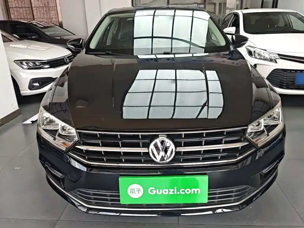 Volkswagen Bora — миниатюра 3