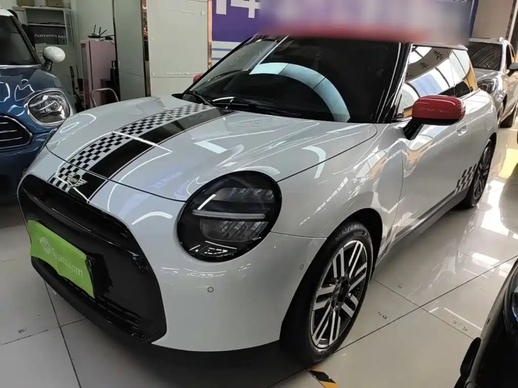MINI MINI COOPER EV — миниатюра 2