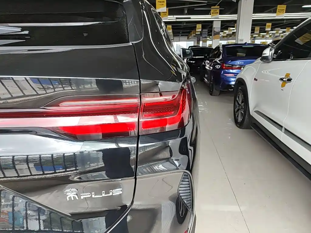 BYD PLUS New Energy — миниатюра 8